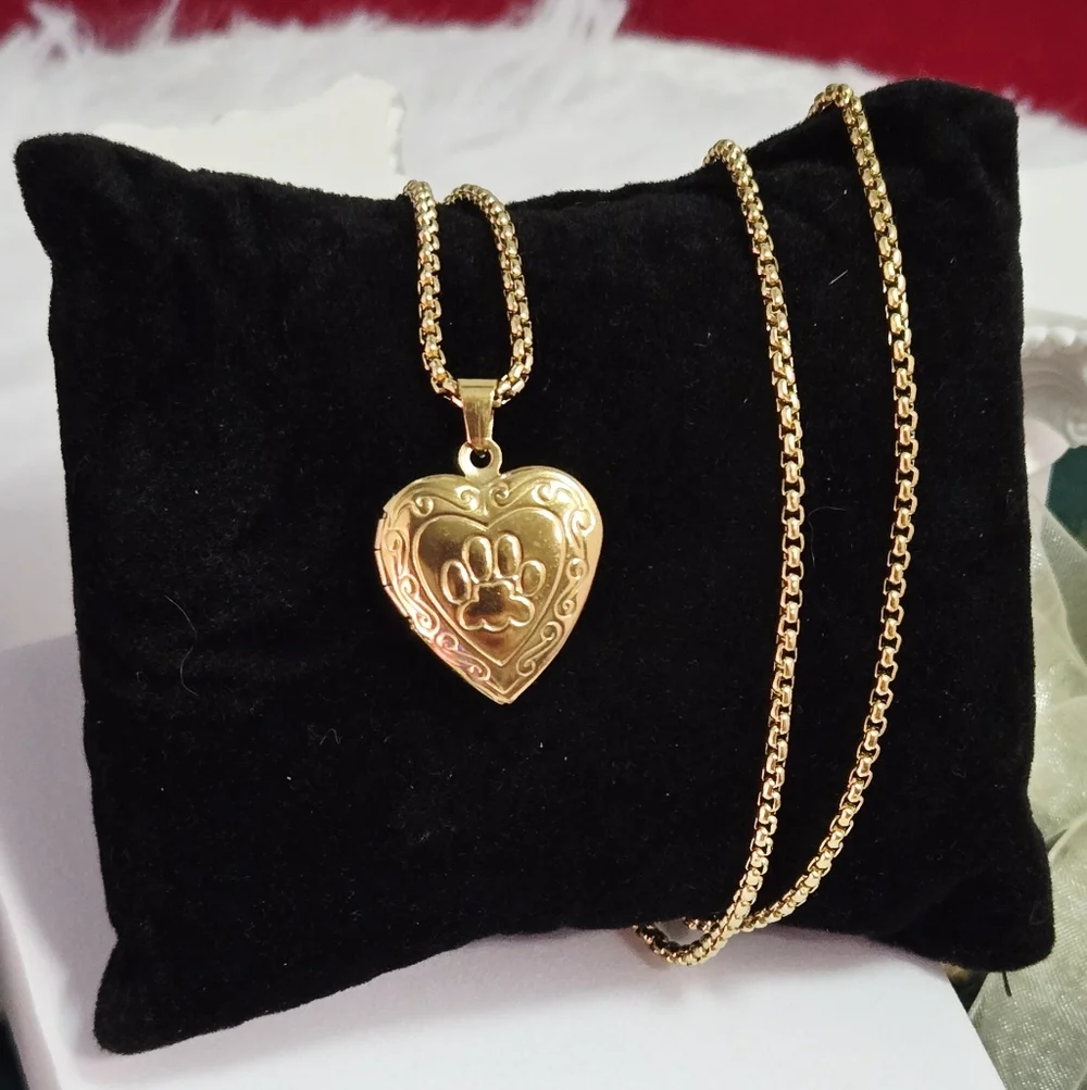 Paw Print Heart Locket Necklace Pet Memorial 18K Gold Plated Stainless Steel